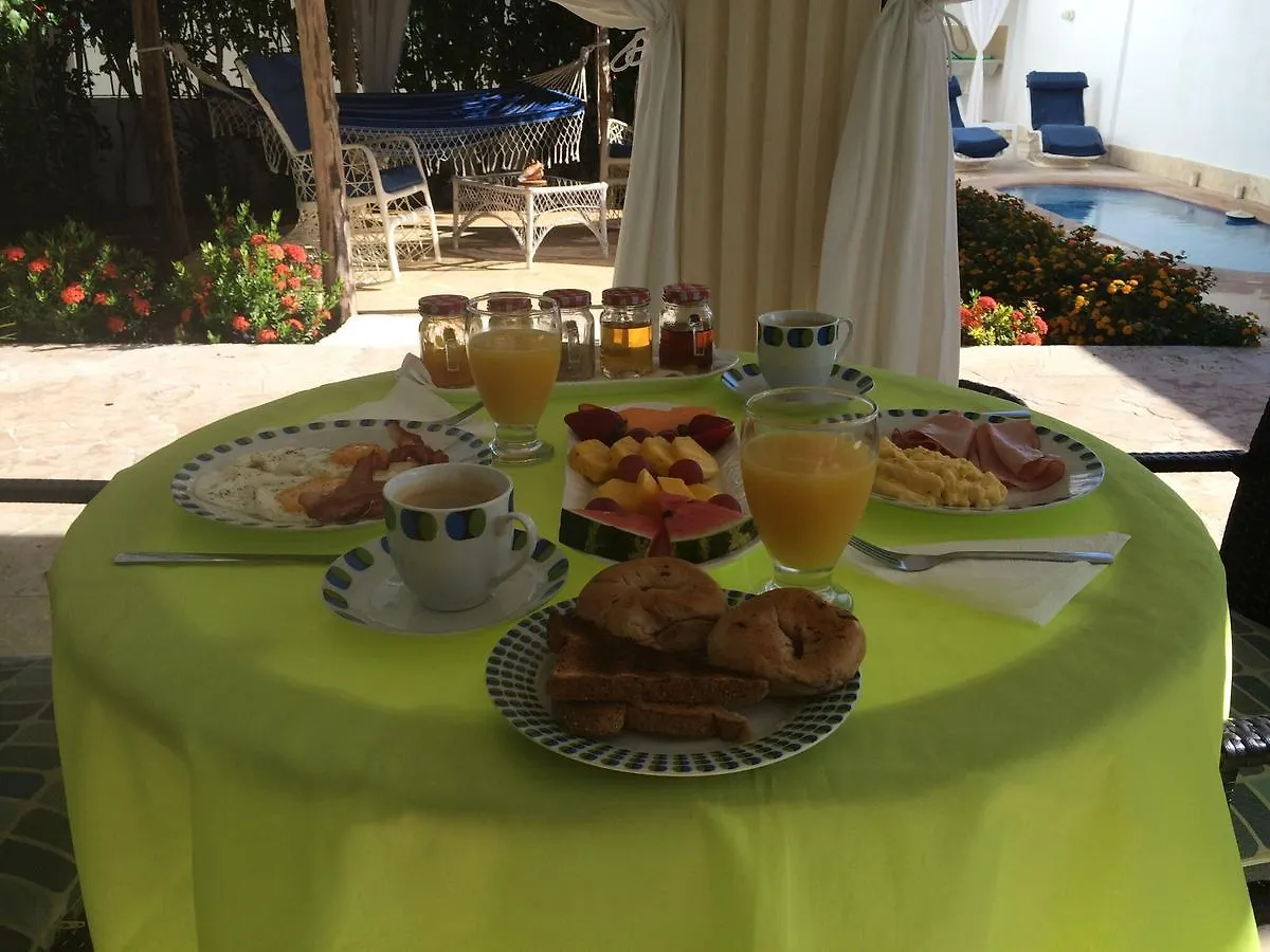 Casa Sirena Bed and Breakfast Bayahibe 0*,  Dominicaanse Republiek